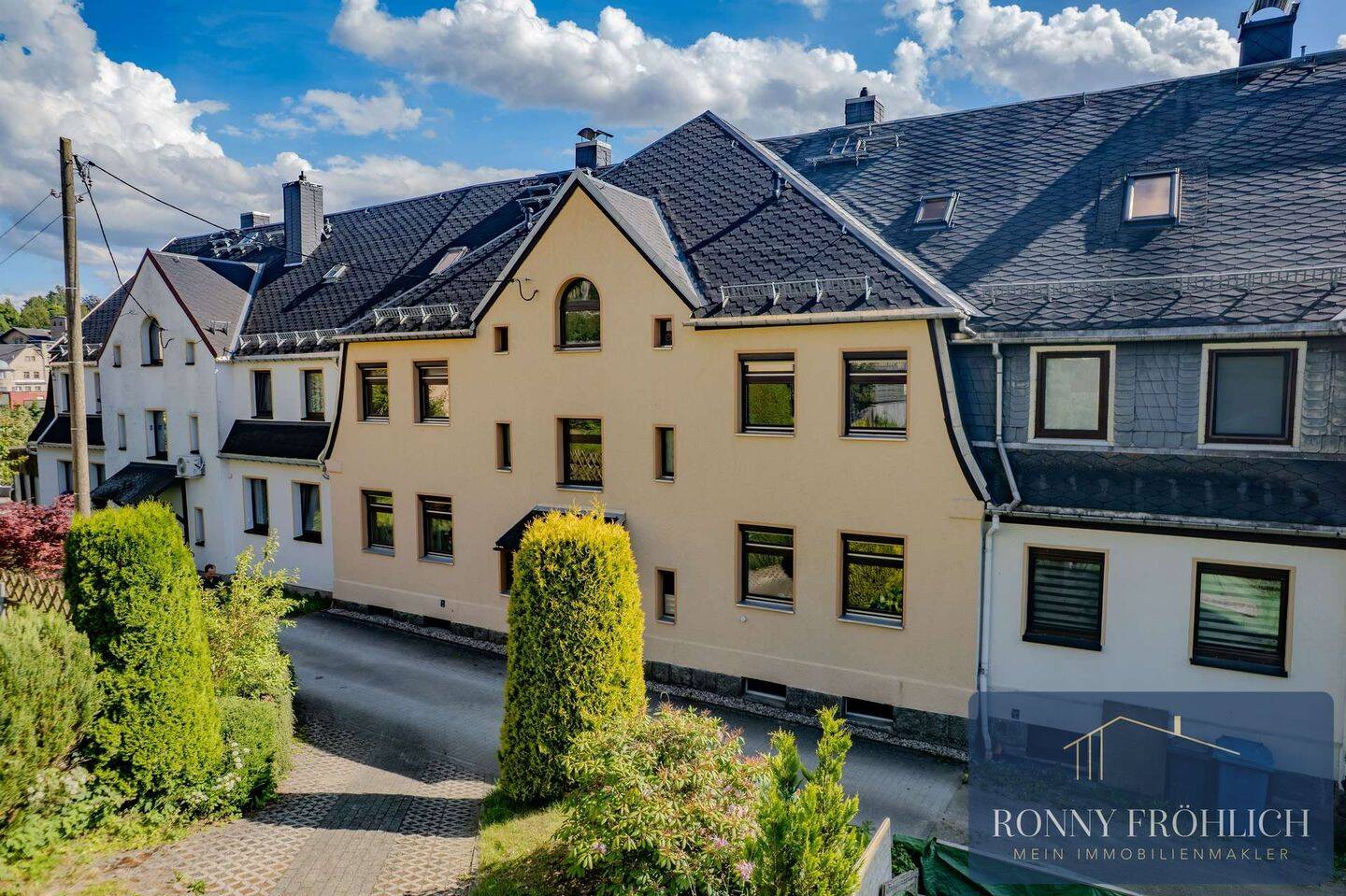 Mehrgenerationenhaus in Auerbach – 4 Einheiten, 200 m² Wohnfläche, großer Garten&moderne Heiztechnik, 9392 Auerbach