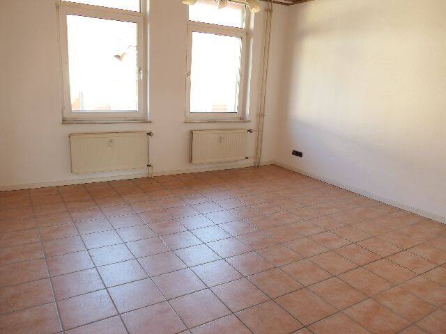 Sehr mod. offen geschnittene 2,5 Zimmer Wohnung im Klütviertel mit Balkon, Einbauküche u. Carport!, 31787 Hameln