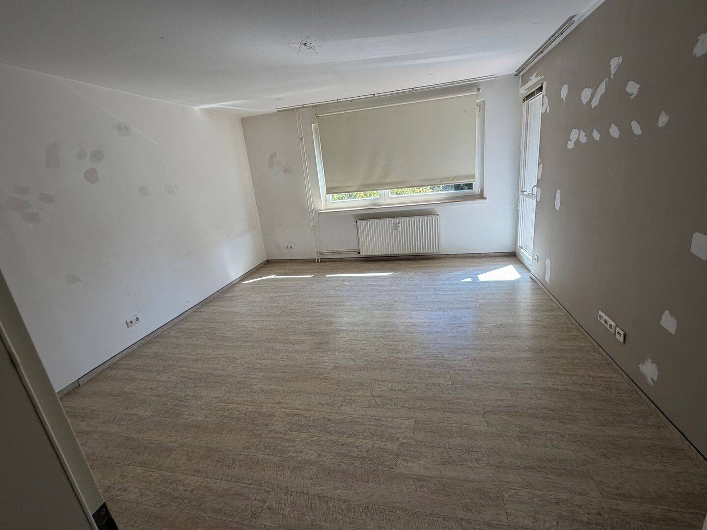 3-Zimmer-Wohnung in Duisburg-Wedau direkt an der Regattabahn mit Balkon & Einbauküche, 47279 Duisburg