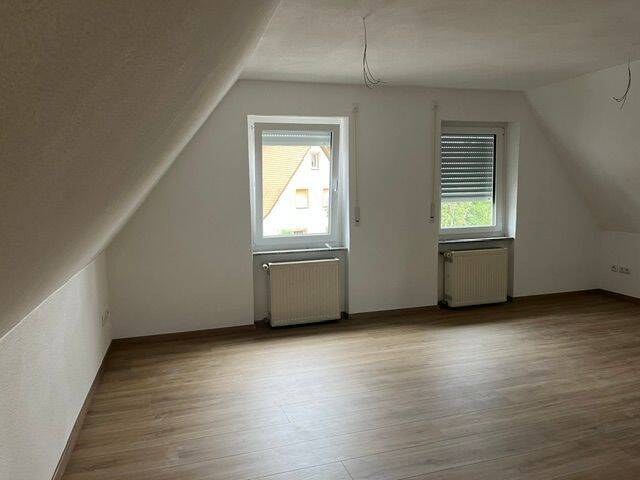 Mietswohnung mit 2 Zimmern und Balkon bei Markt Nordheim, 91478 Markt Nordheim