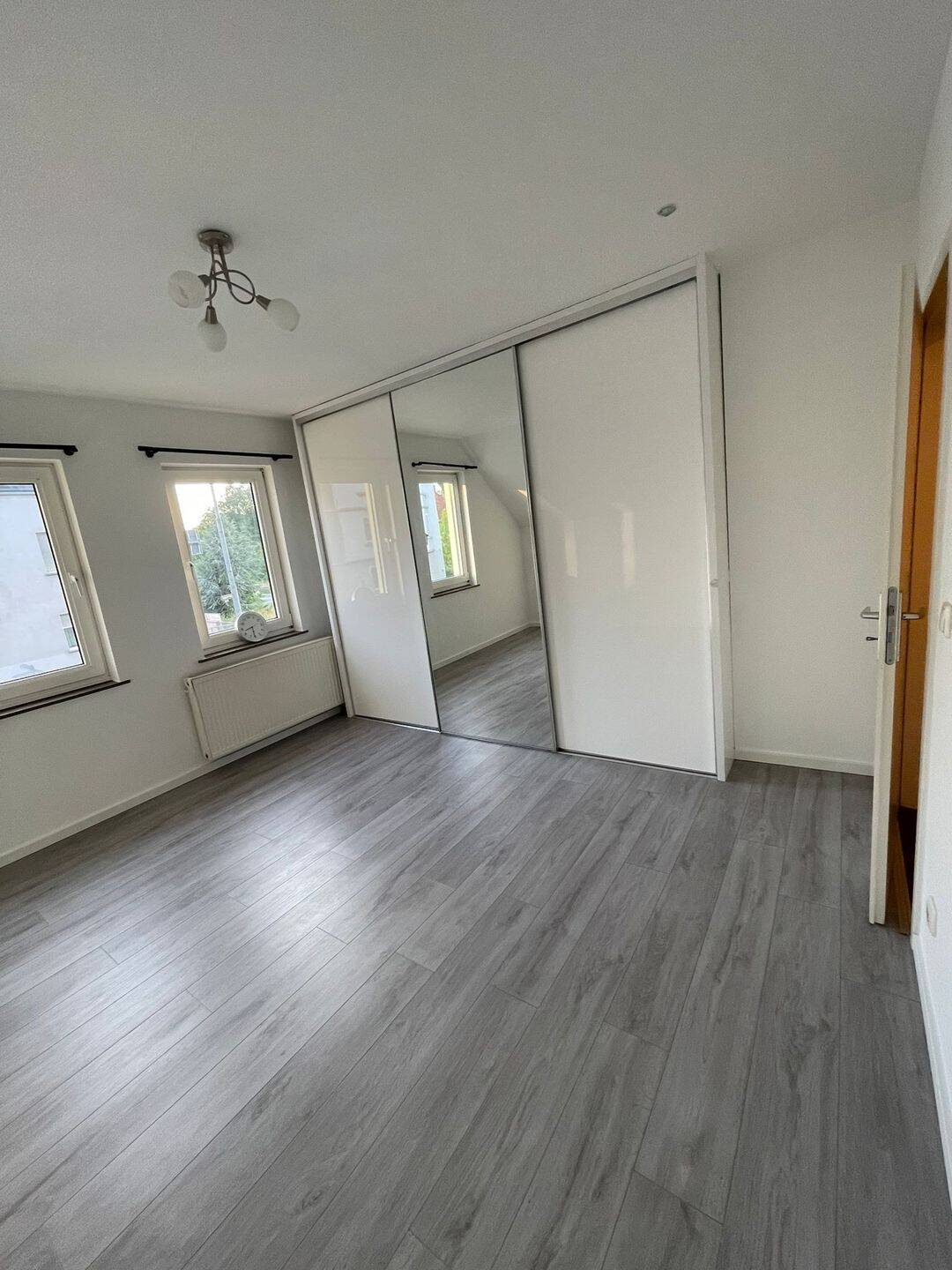 Haus zur Miete, 5 Zimmer, 160 m², in Frankfurt am Main, 65929 Frankfurt am Main (Höchst Schwanheim Unterliederbach)