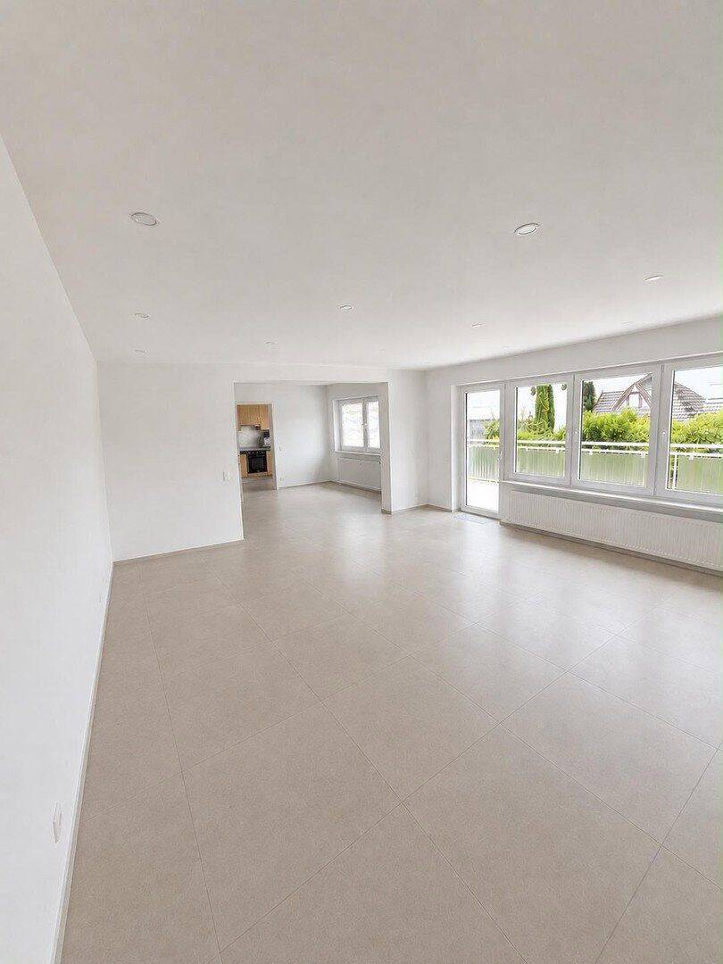 Neu sanierte 3 Zimmer Wohnung in Bestlage, 76337 Waldbronn