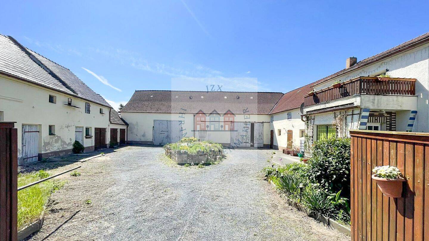 Projekt „Landleben“: Dreiseitenhof mit Potenzial auf XXL-Grundstück, 4924 Bad Liebenwerda