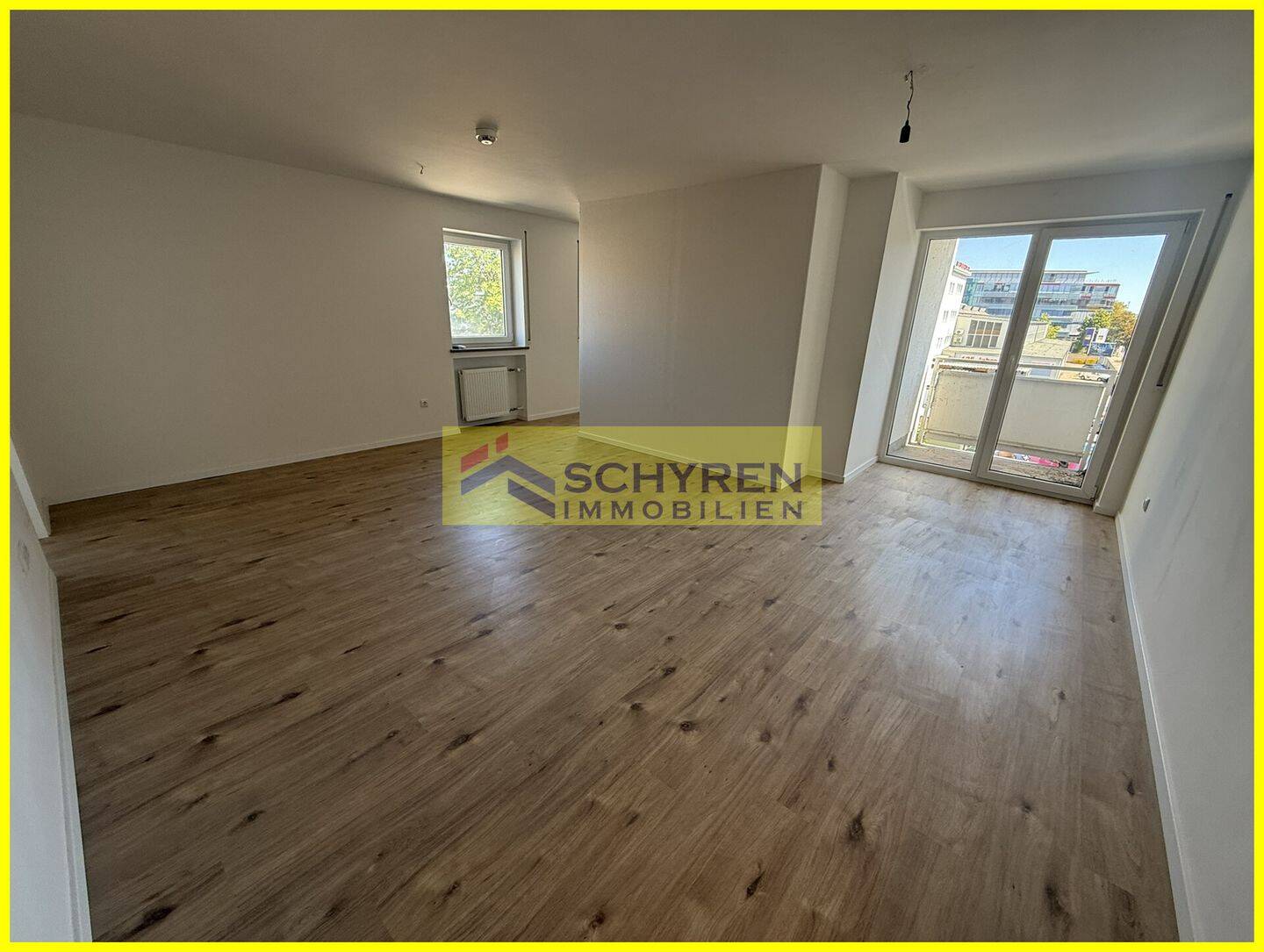 Bezugsfrei & umfassend modernisiert – attraktive 1,5-Zimmer-Wohnung mit Balkon & Stellplatz, 86154 Augsburg (Oberhausen)