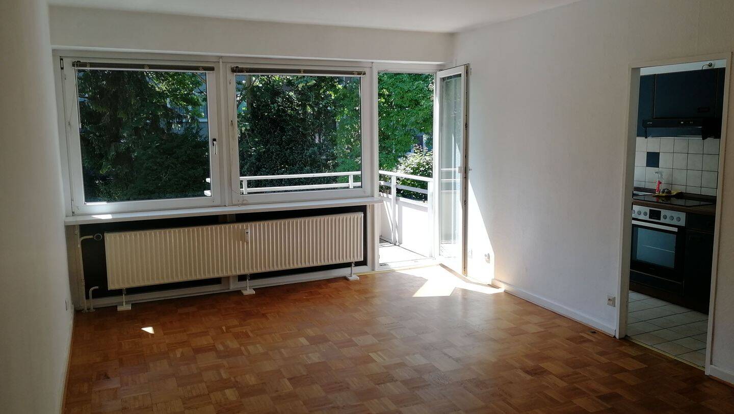 helle 40 m² Wohnung stadtnah, bezugsfrei, 23568 Lübeck (Schlutup Sankt Gertrud)