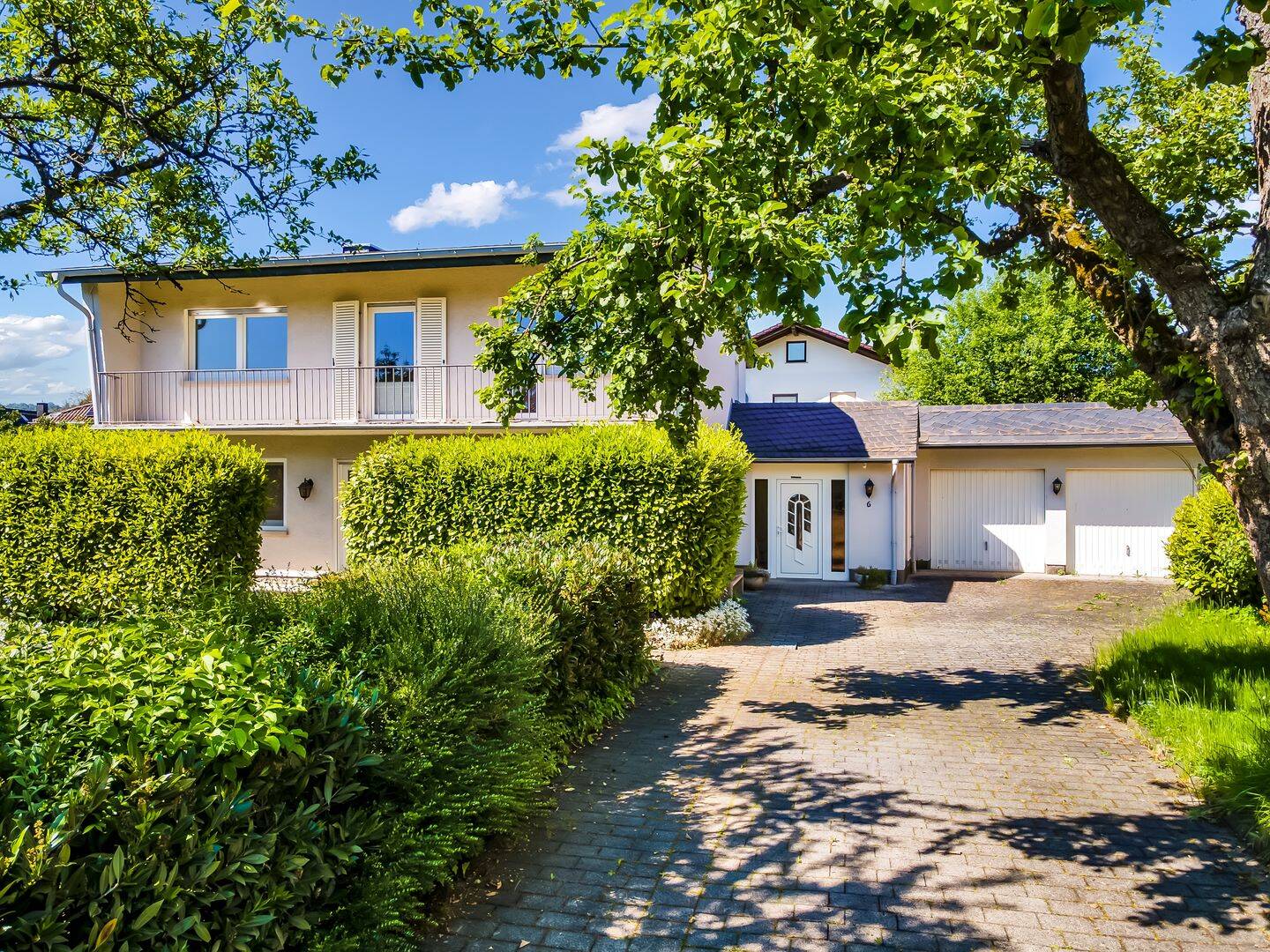 Großzügiges Zuhause für Familien mit Garten, Anbau und Doppelgarage, 35466 Rabenau