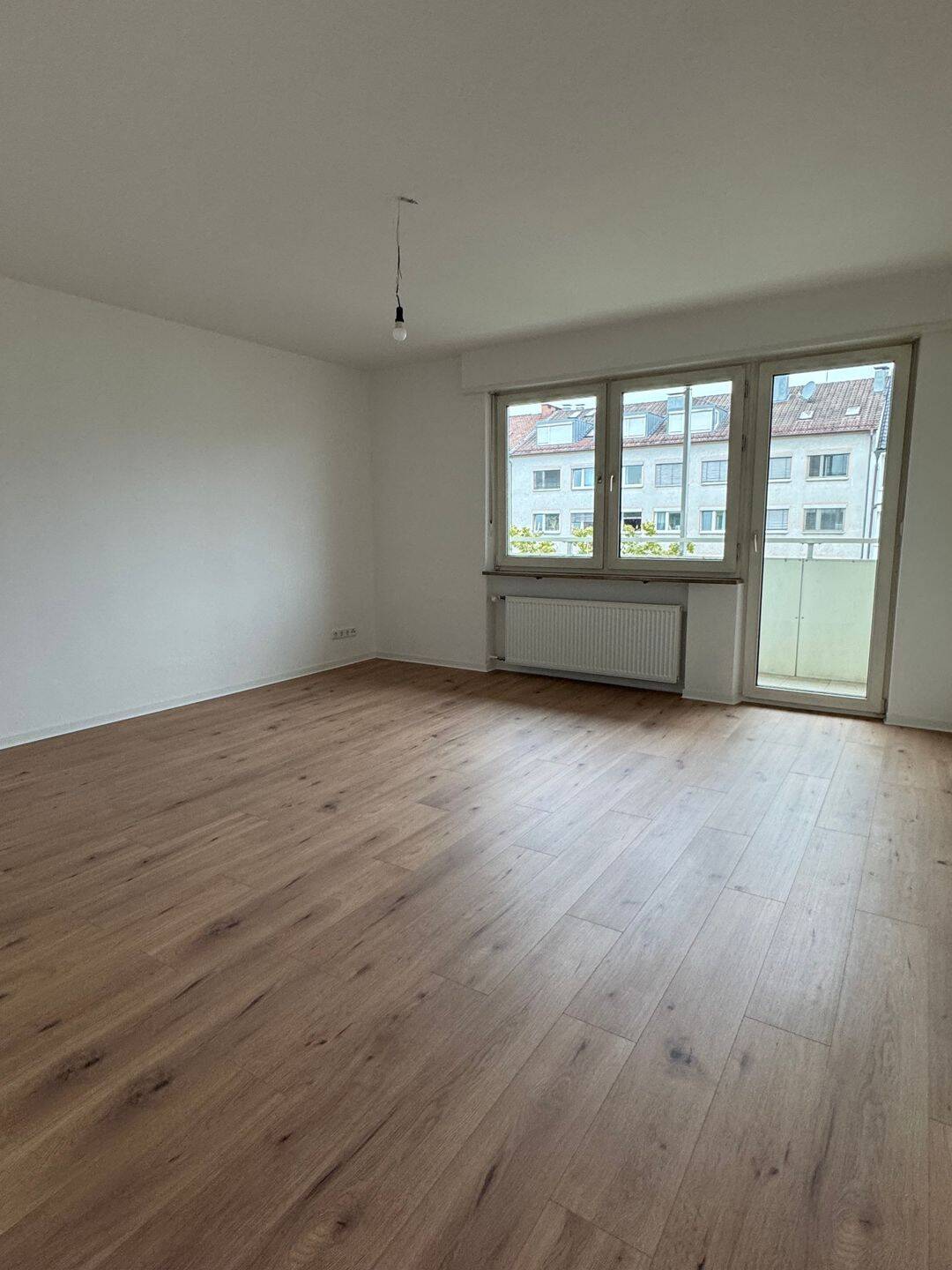 Sanierte 1-Zimmer-Wohnung mit Balkon am Rathenauplatz, 90489 Nürnberg (Gärten bei Wöhrd Rennweg Veilhof Wöhrd)