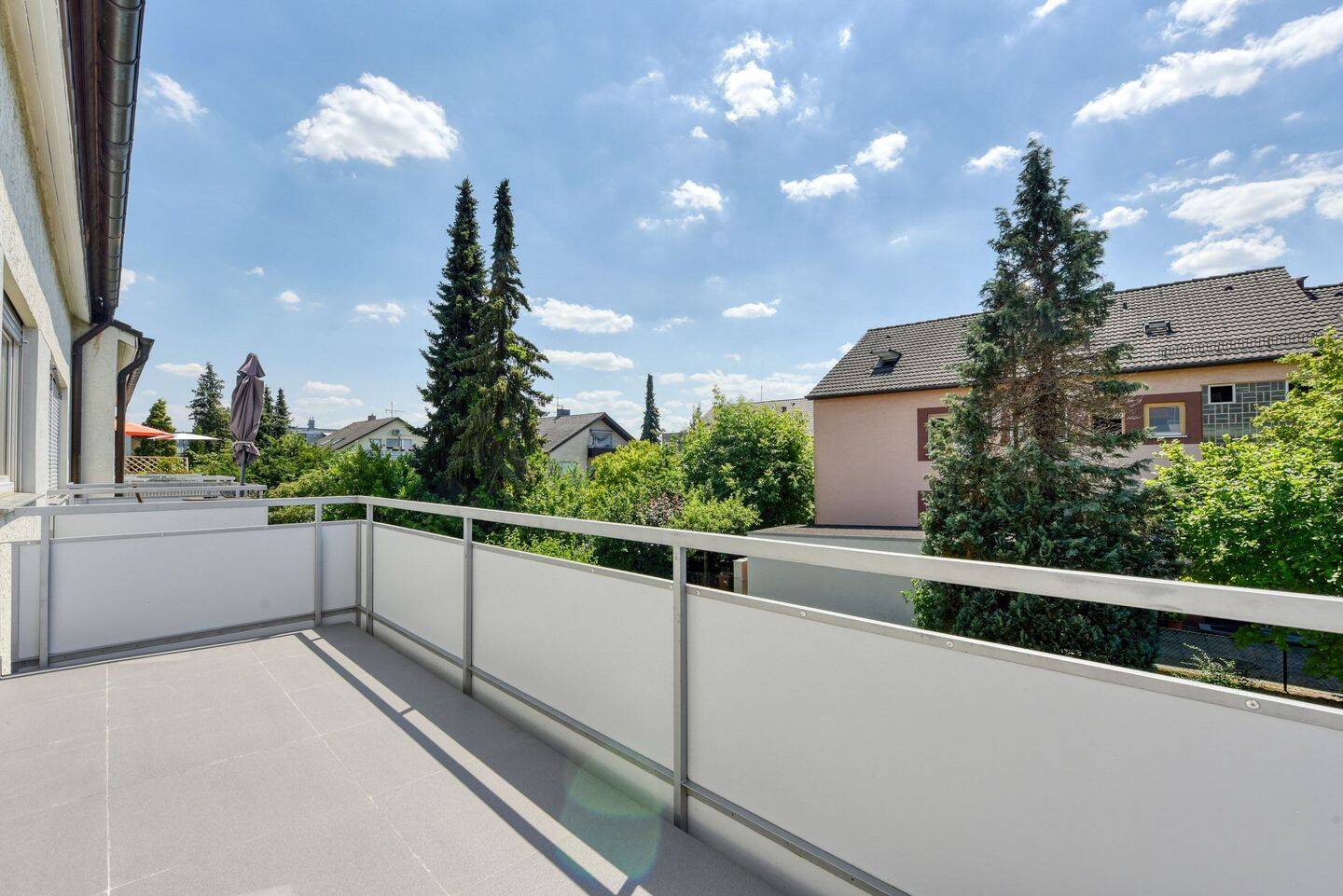 +++ zentral & ruhig – sonniger Süd-Balkon – hochwertig modernisiert – Einbauküche-Übernahme möglich +++, 70439 Stuttgart (Neuwirtshaus Stammheim Zuffenhausen)