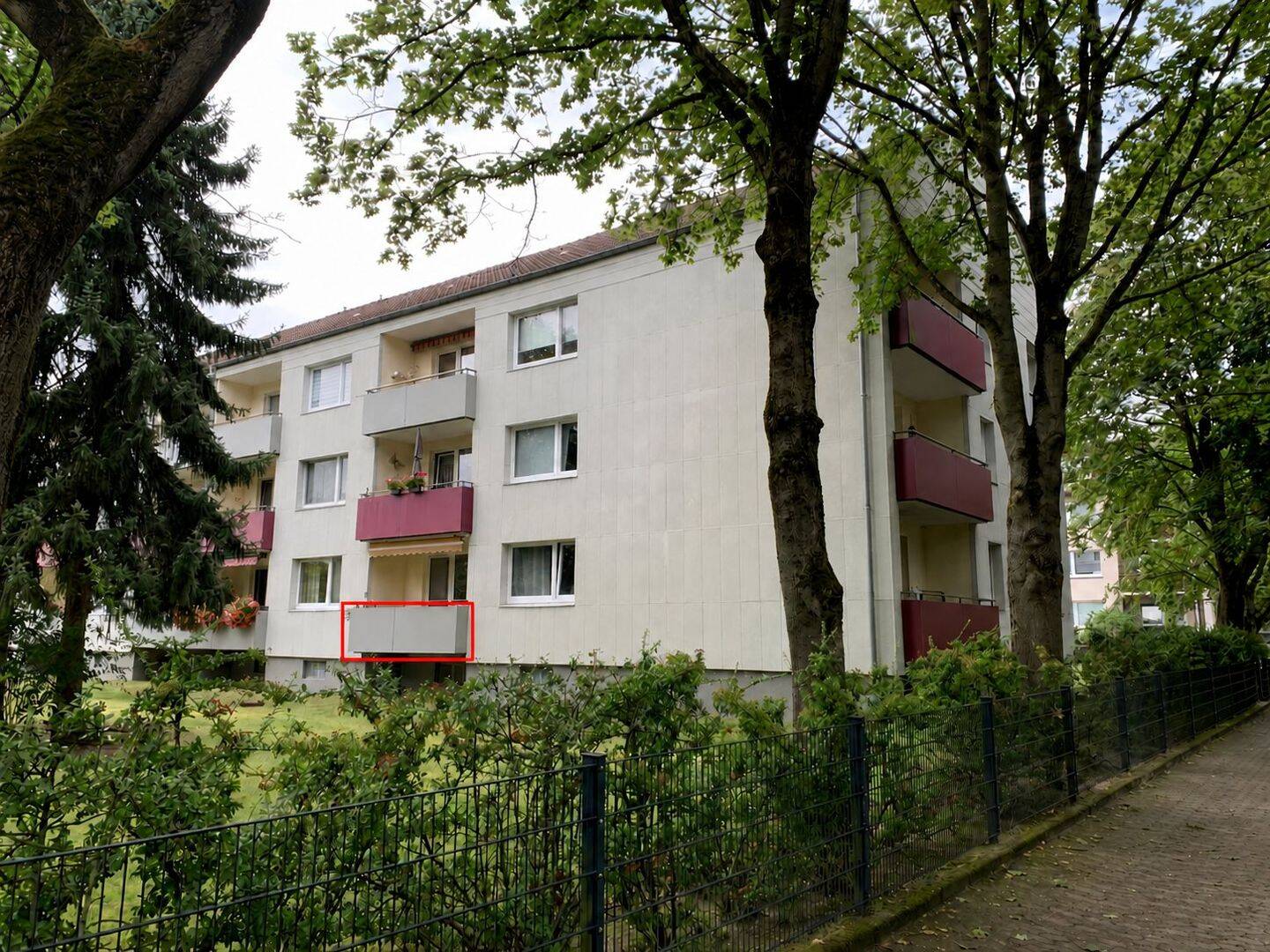 2-Zimmer-Wohnung mit überdachtem Balkon in Altencelle, 29227 Celle
