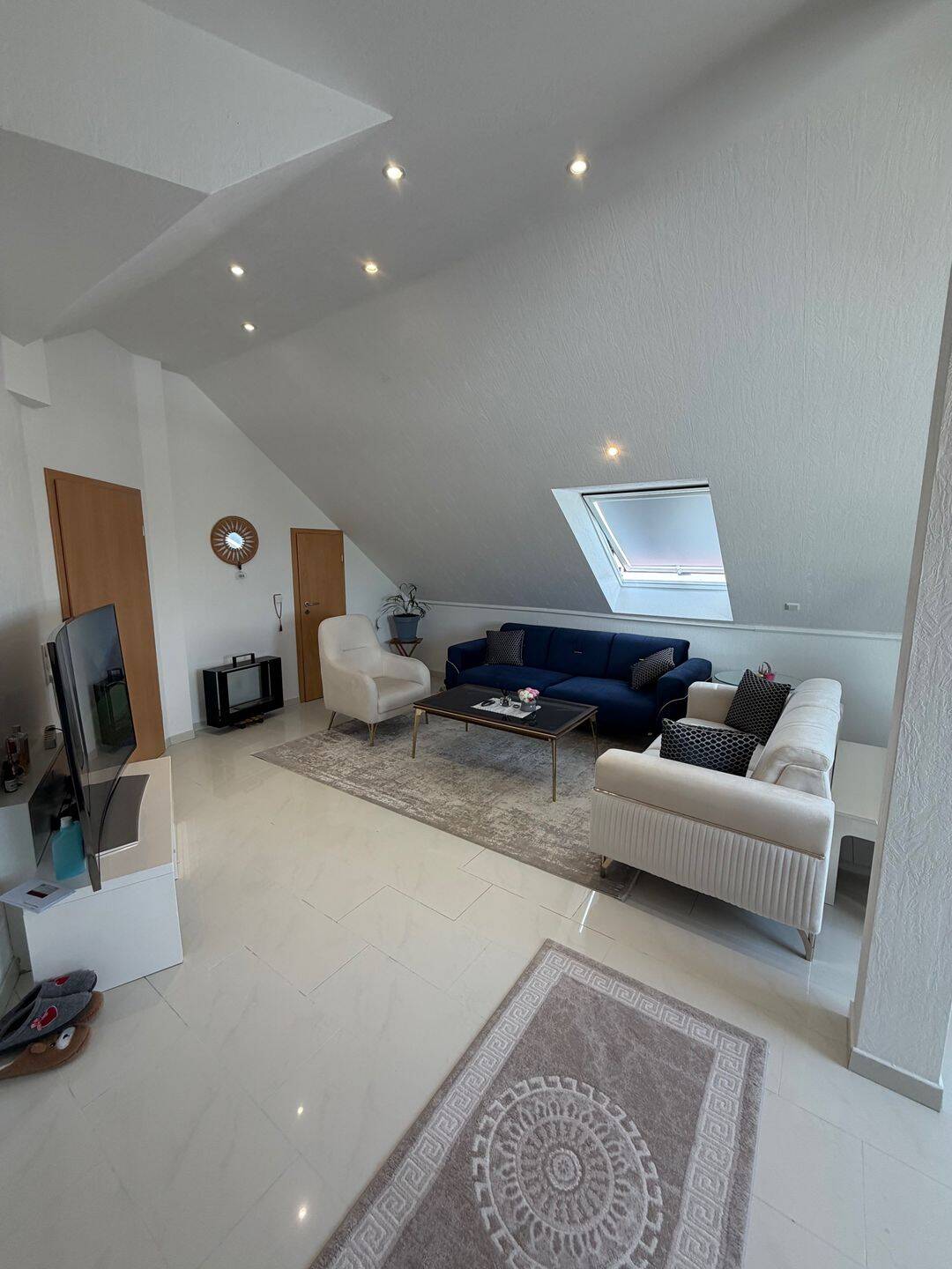 Dachgeschosswohnung zu vermieten Dieburg, 64807 Dieburg