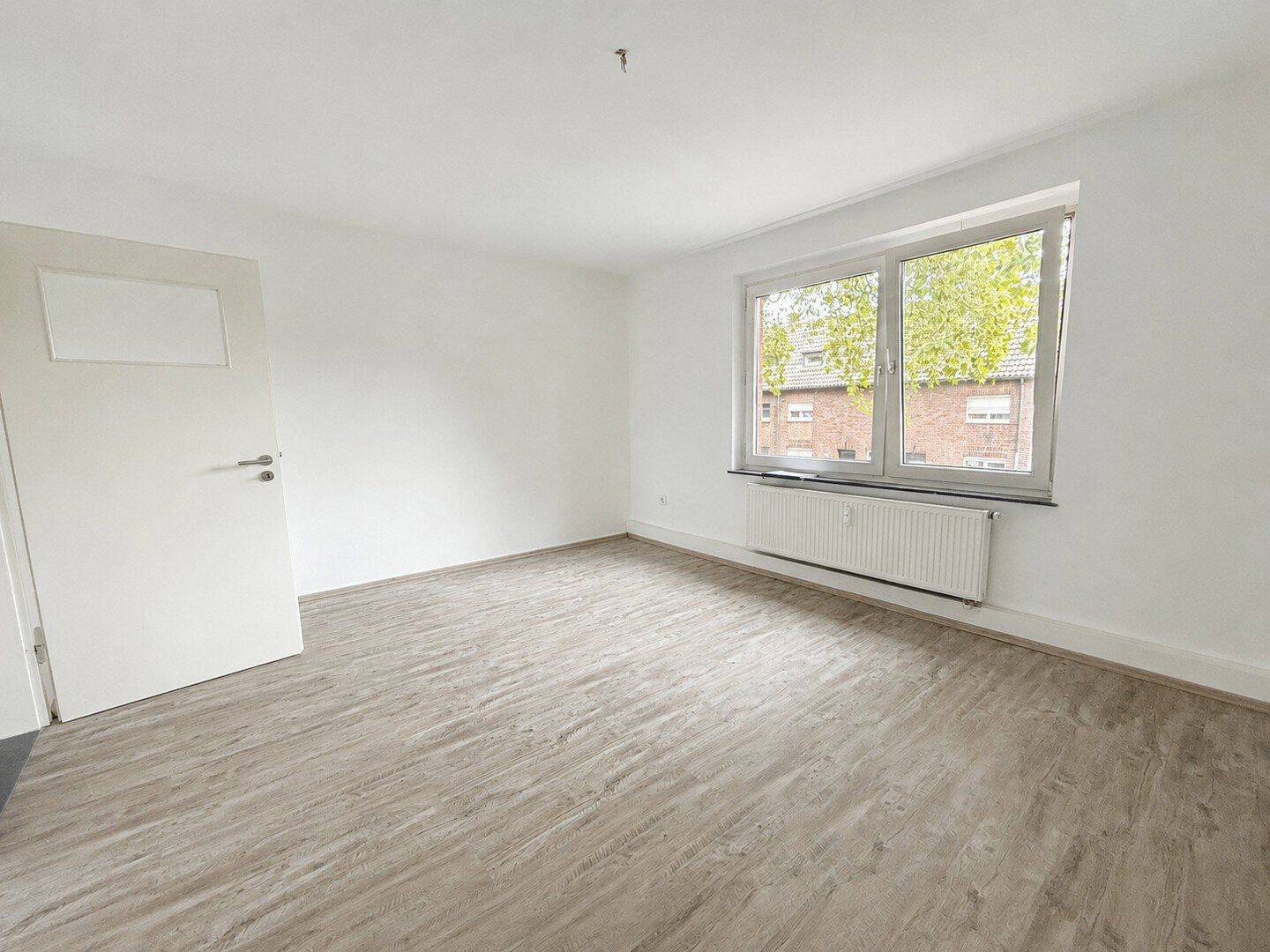 Helle 2-Zimmer-Wohnung mit Tageslichtbad in ruhiger Lage von Oberhausen, 46149 Oberhausen (Alsfeld Buschhausen Schwarze Heide Stadtmitte Sterkrade-Mitte)