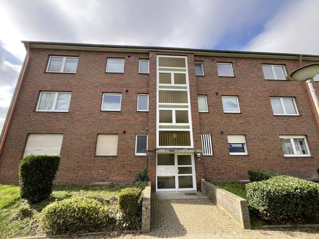 Bereits modernisierte 3-ZKB-Balkonwohnung mit Dusche in Heppens zu vermieten!, 26384 Wilhelmshaven (Heppens Heppenser Groden Innenhafen Innenstadt Neuende)