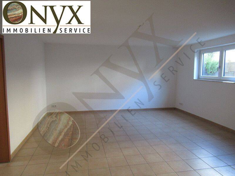 Singlewohnung mit Platz – inklusive „SAUNA“ u. „PKW-Stellplatz“, 64839 Münster (Hessen)