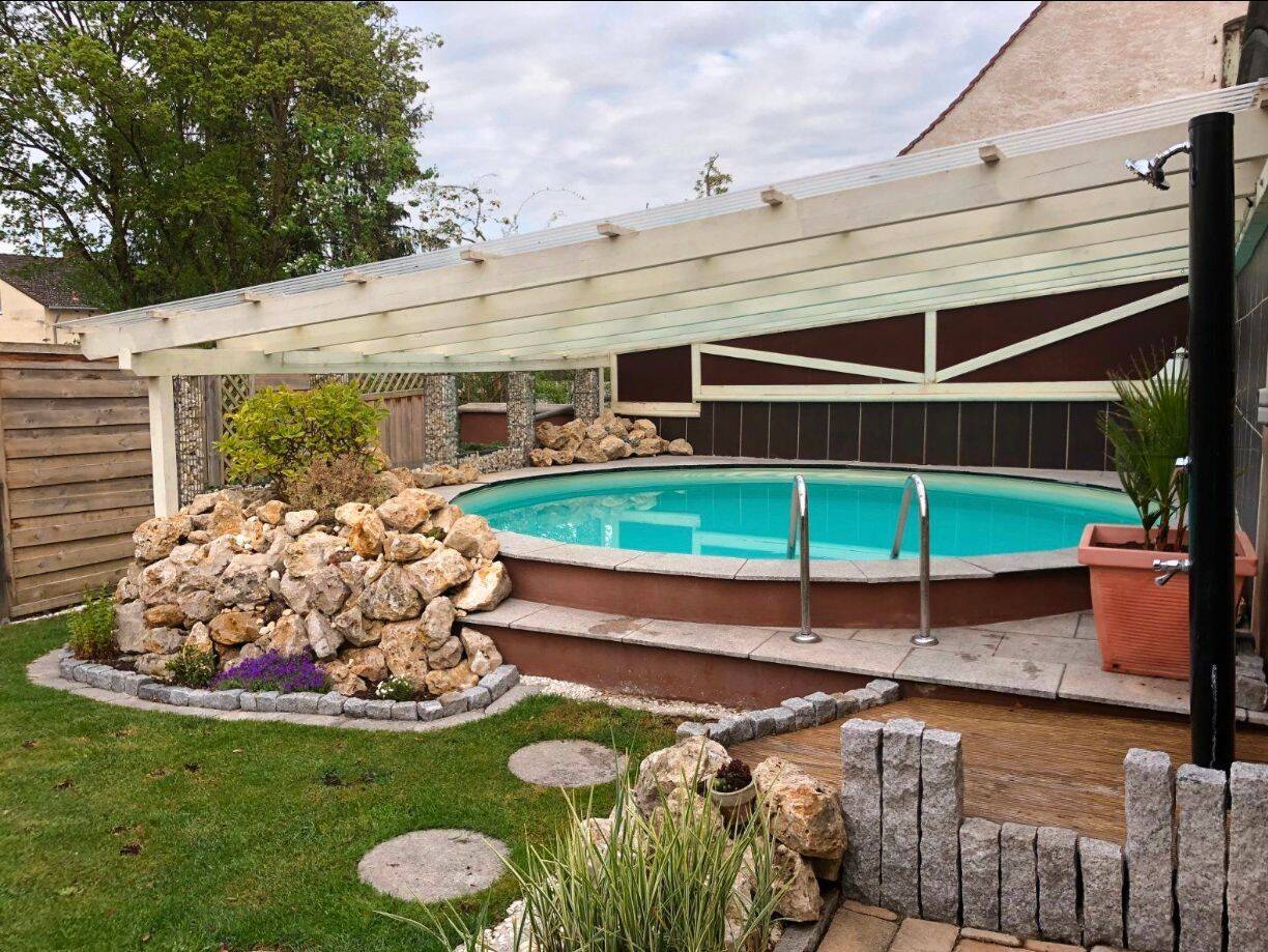 Zuhause mit Flair: 4,5-Zi-DHH mit Pool, 91792 Ellingen