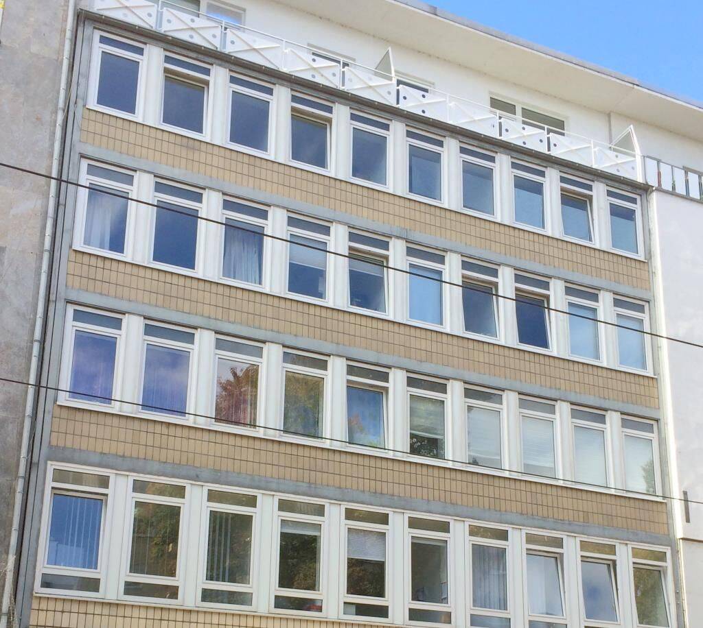 Mitten in Ludwigshafen! 2 Zimmer Wohnung im 5. OG, 67059 Ludwigshafen am Rhein (Mitte Mundenheim West)