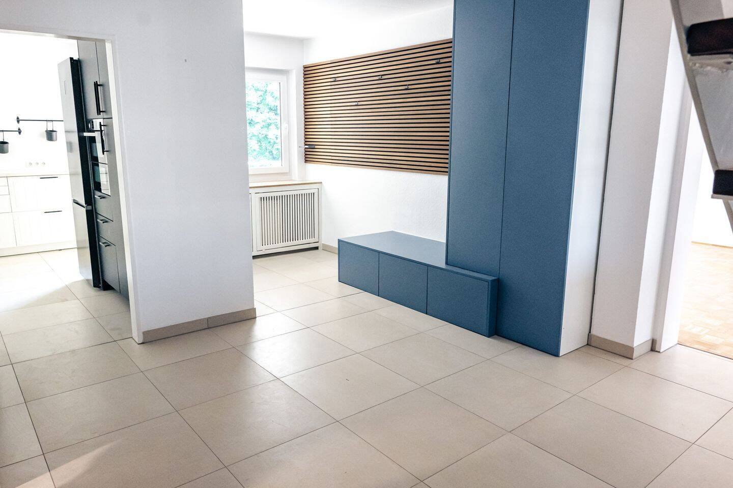 Großzügige Maisonette Wohnung mit 2 Balkonen und Einbauküche, 53177 Bonn