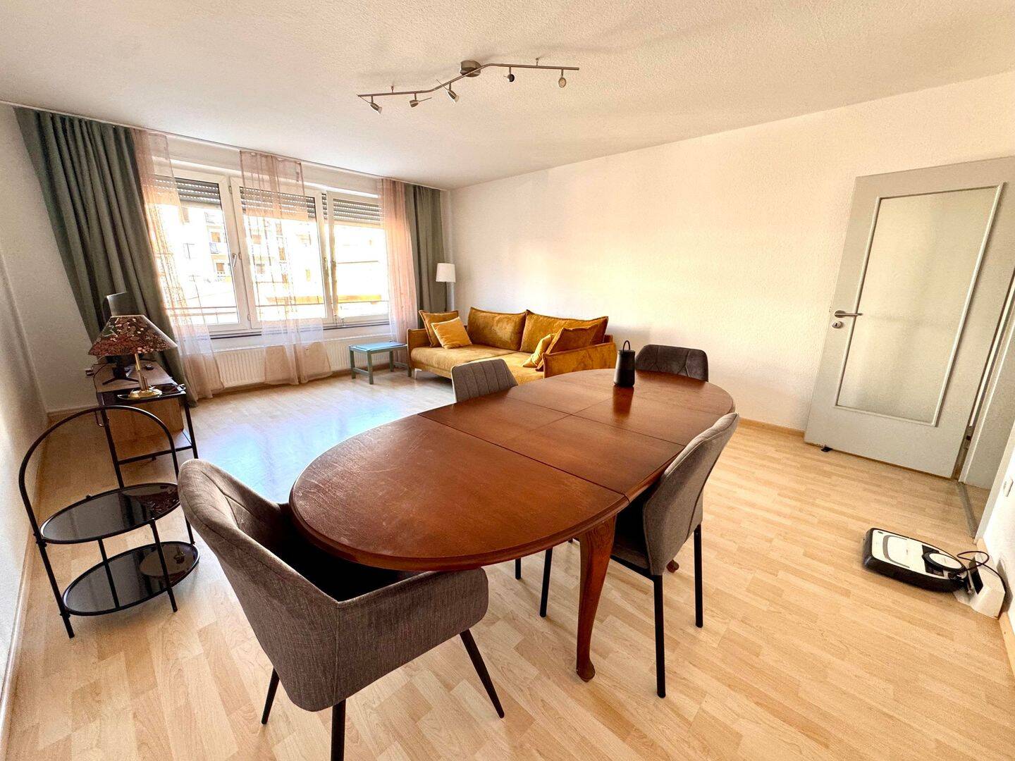 KL-City – Großzügige, teilmöblierte 3-Zimmerwohnung mit Balkon und EBK, 67655 Kaiserslautern (Innenstadt)