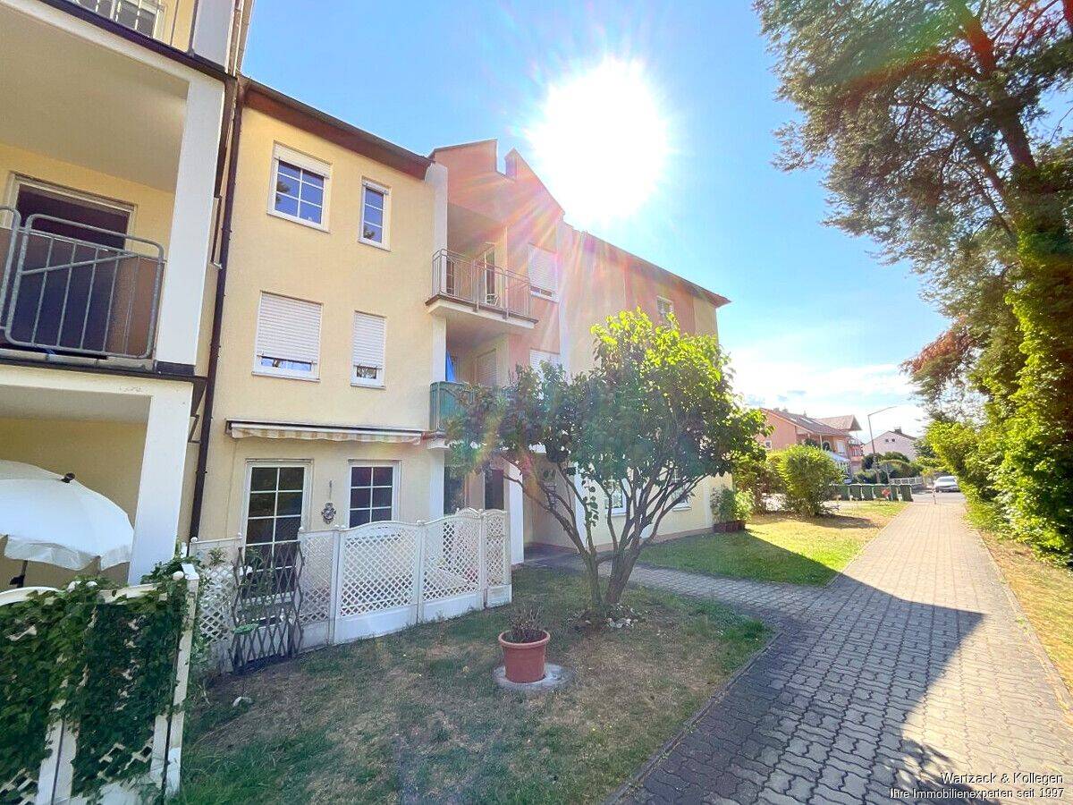 Helle 1,5-Zimmer-Senioren-Wohnung mit Südwest-Terrasse in Roth-Nord, 91154 Roth