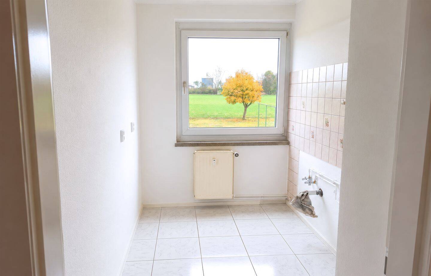 Helle 3-Zimmer-Erdgeschosswohnung mit Balkon in ruhiger Lage von Löberitz, 6780 Zörbig