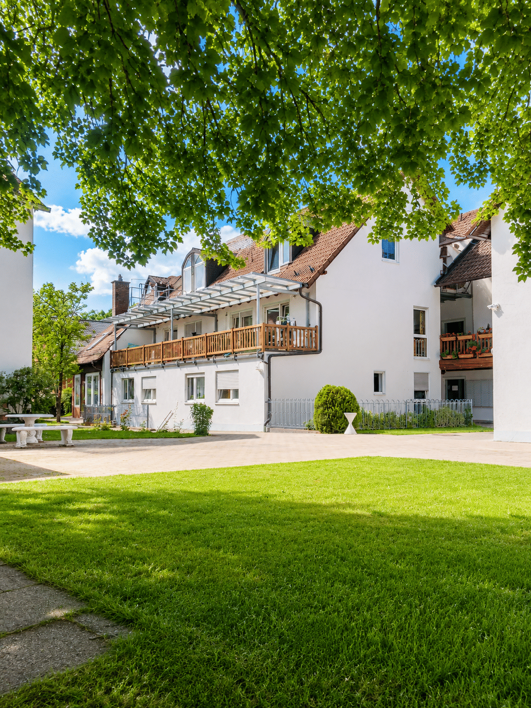 Schöne ruhig gelegene 2-Zimmer-Wohnung mit Balkon im Grünen, 90518 Altdorf b. Nürnberg