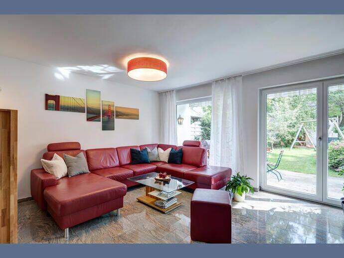 Möbliert: Möbliertes Reihenmittelhaus in Moosach, 80997 München (Allach-Untermenzing Moosach Pasing-Obermenzing)