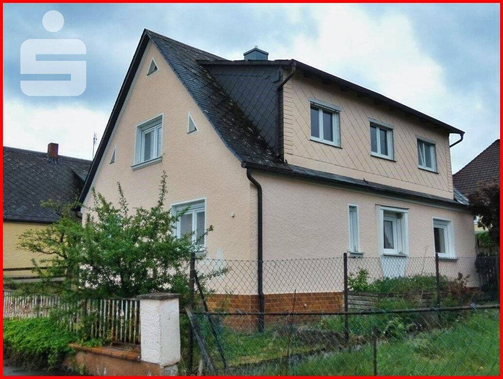Ein Zuhause mit Geschichte und Raum für neue Ideen, 92708 Mantel
