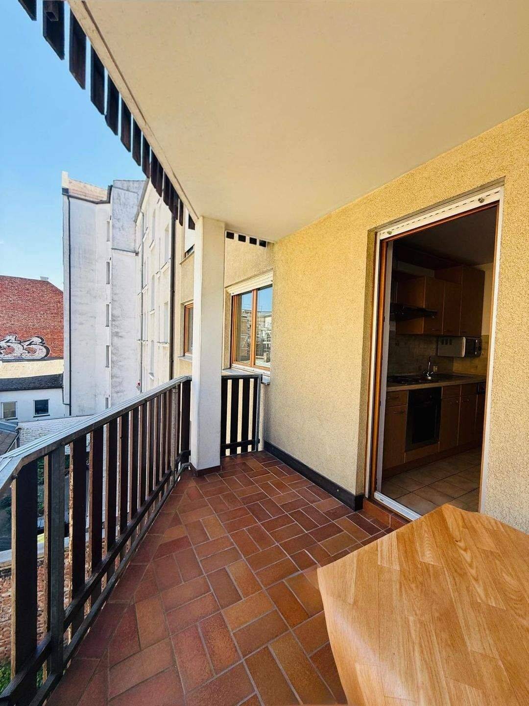 Helle 3-Zimmerwohnung mit Balkonen und Einbauküche, 90478 Nürnberg (Dutzendteich Gleißhammer Glockenhof Sankt Peter Zerzabelshof)