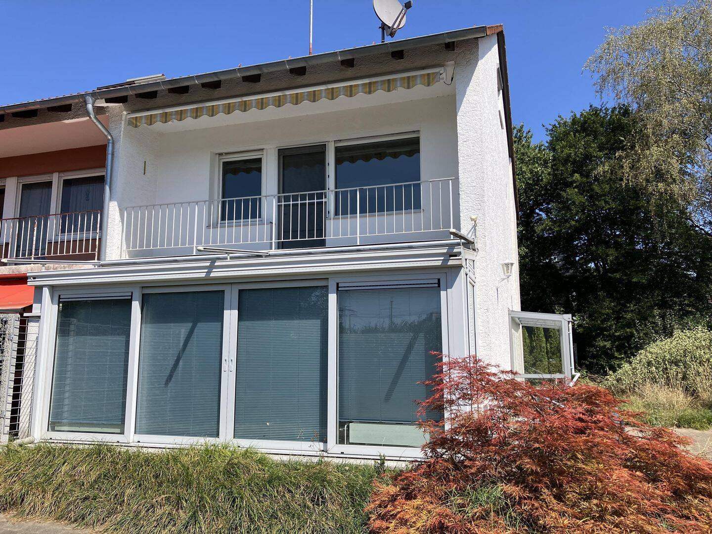 Provisionsfrei für Käufer!! Doppelhaushälfte mit Wintergarten, Keller und Garage in 89250 Senden, 89250 Senden