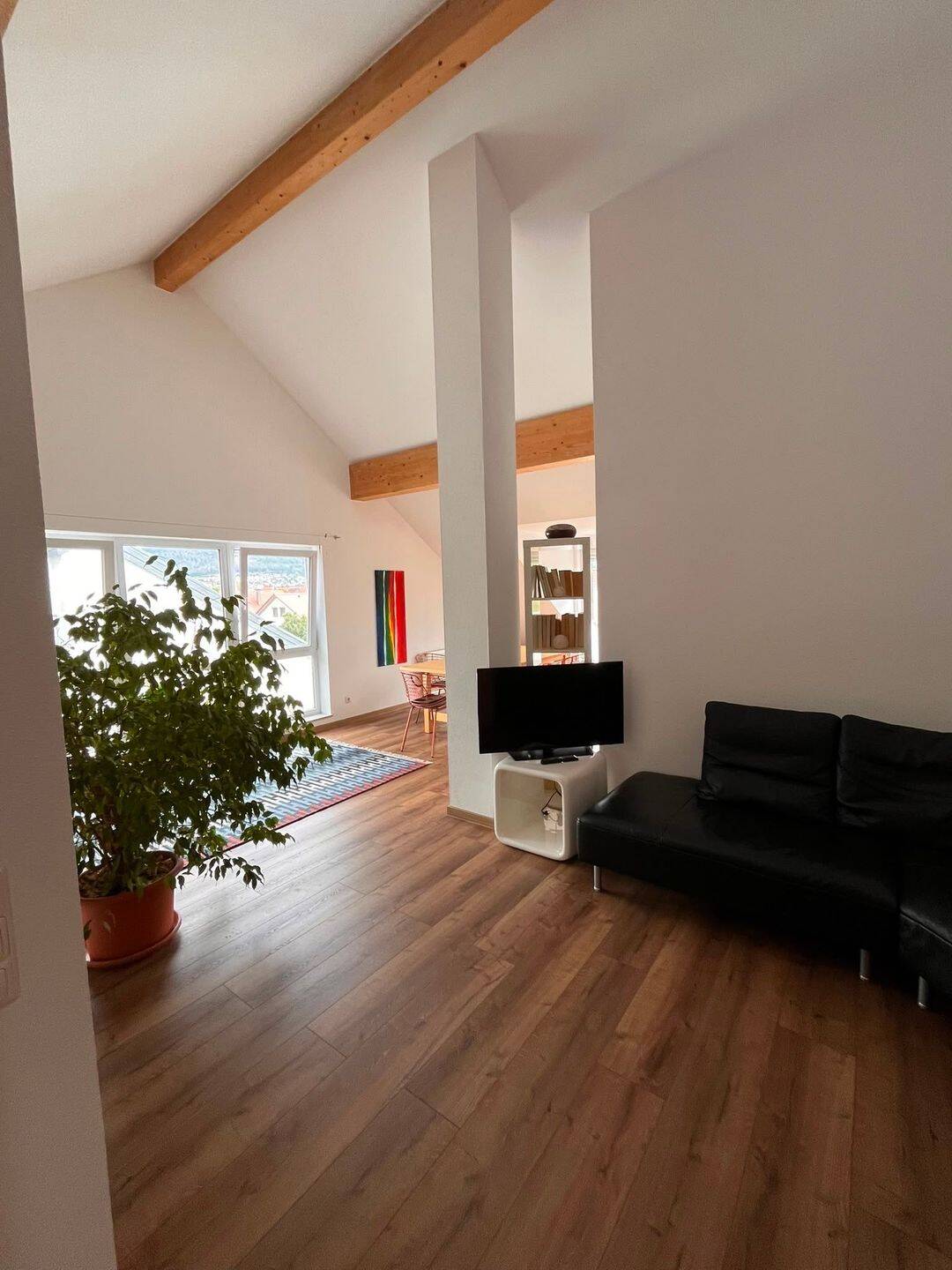 Sonnige 2-Zimmer-Wohnung in Dettingen an der Erms, 72581 Dettingen an der Erms