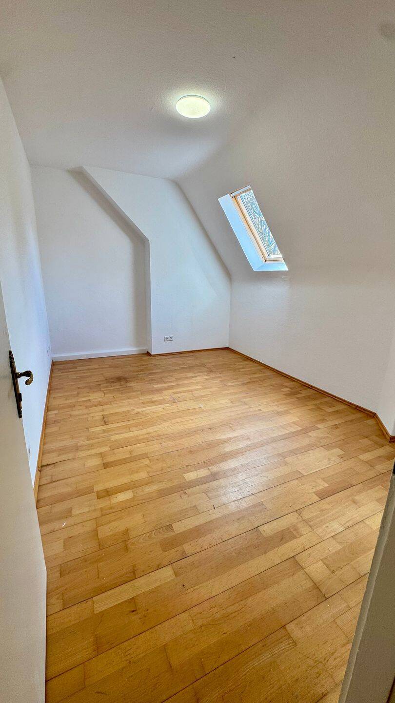 1 Zimmer frei in moderner 5er-Männer-WG in Erlenstegen • neue Küche • frisch renoviert • Wohnen im Grünen, 90491 Nürnberg