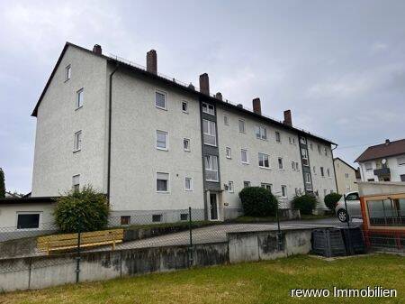 3 Zimmerwohnung in Bogen, 94327 Bogen