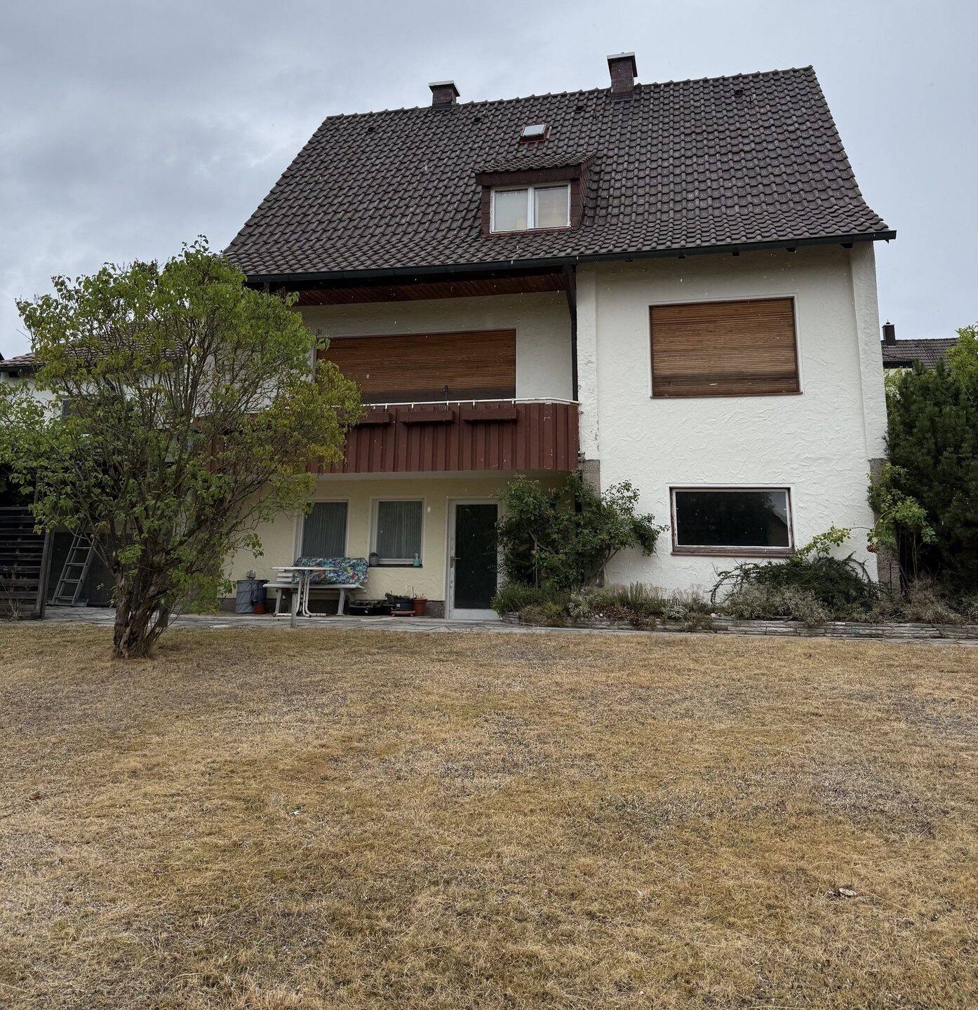 Einfamilienhaus mit großem Grundstück, 92637 Weiden i.d. OPf. (Weiden)