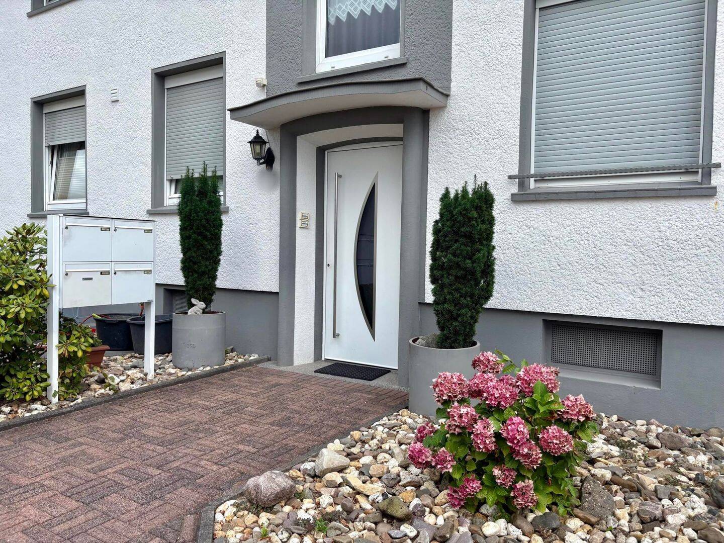 Erdgeschosswohnung mit großem, sonnigen Balkon zentral in Rheinberg, 47495 Rheinberg
