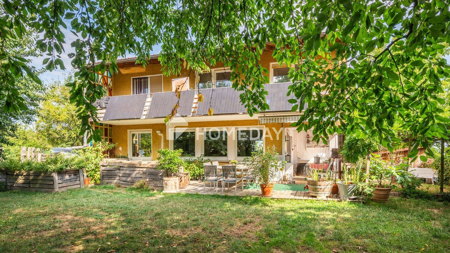 Freistehendes Familienidyll: 6 Zimmer, Traumgarten, offene Küche & PV Anlage, 75173 Pforzheim