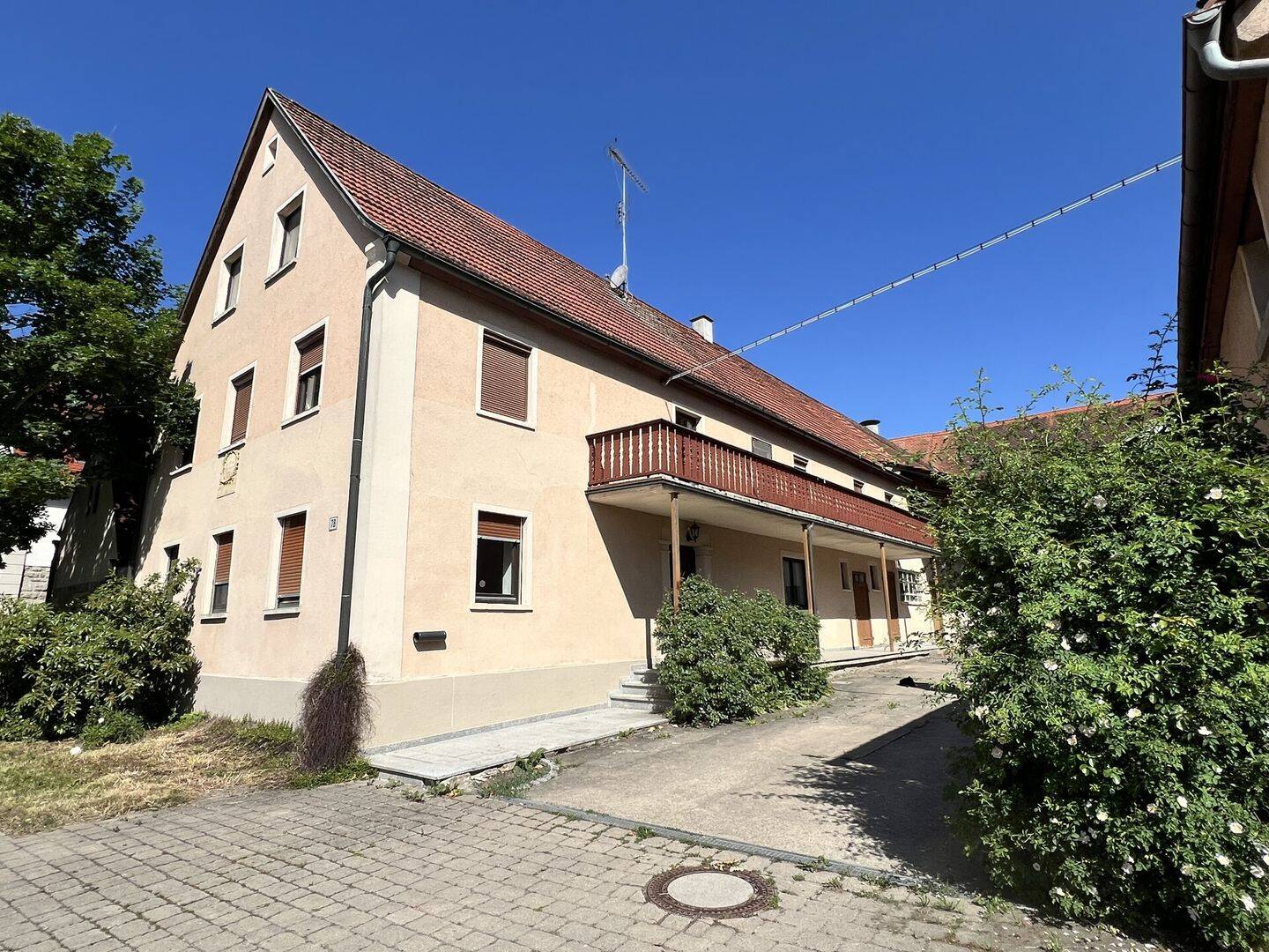 Geräumige Hofstelle sofort beziehbar!, 91478 Markt Nordheim