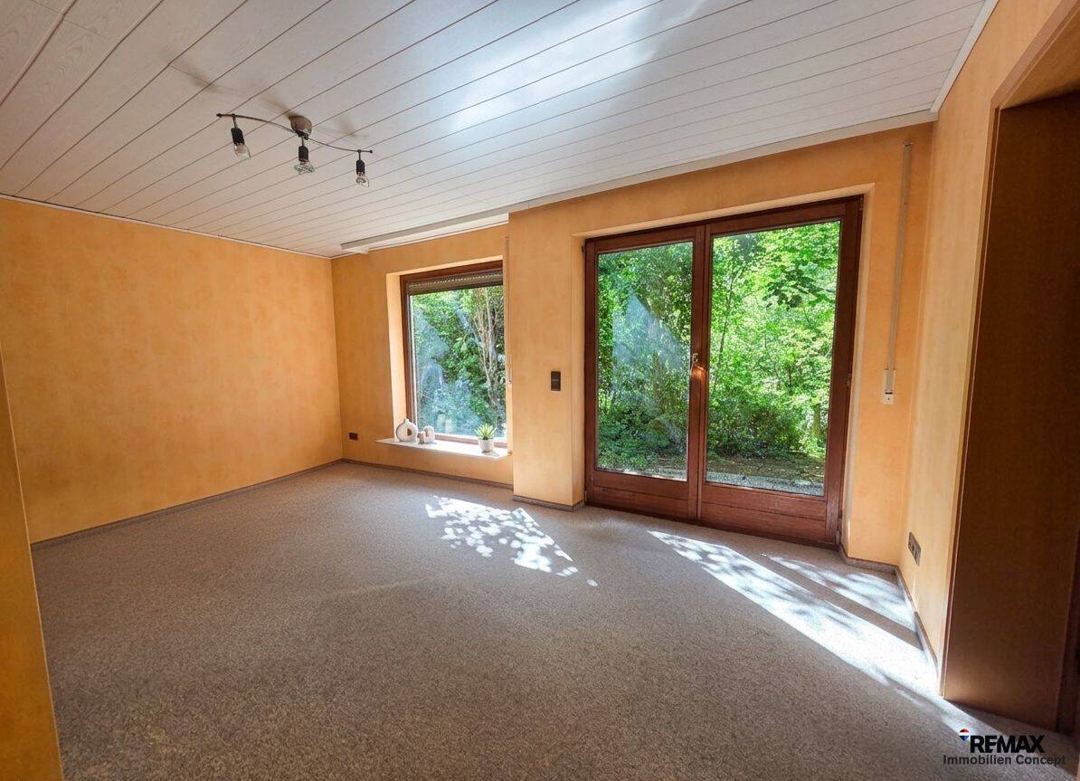 Naturnahe 3-Zimmer-Souterrainwohnung mit großer Terrasse & Fußbodenheizung, sofort bezugsbereit, 96450 Coburg