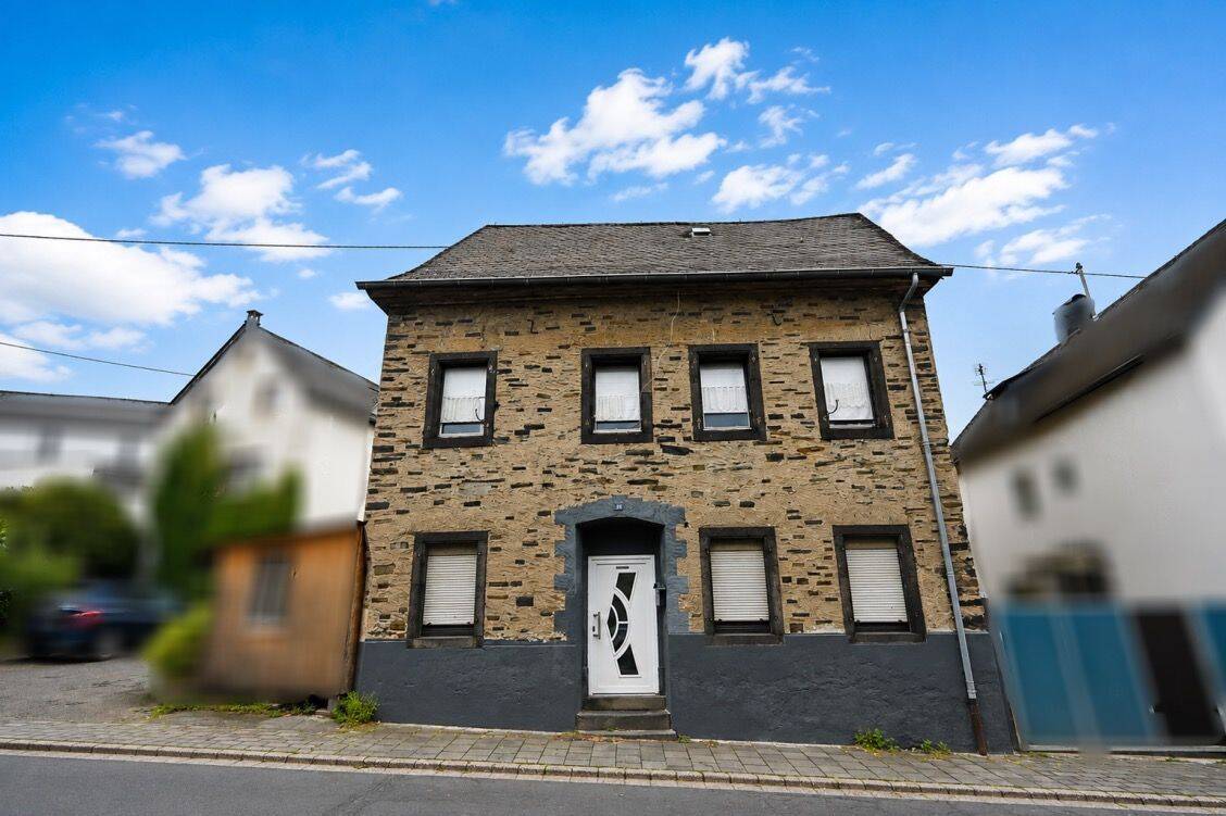 Handwerker aufgepasst – Einfamilienhaus für die ganze Familie mit ca. 200 m² Wohnfläche!, 56753 Mertloch