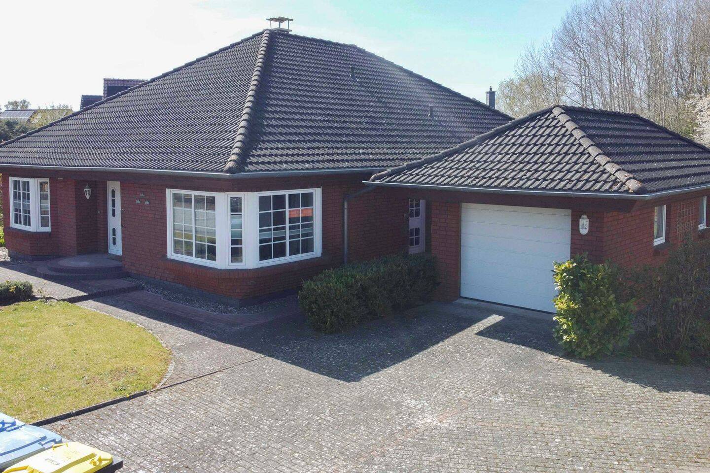 Wohnen & Arbeiten vereint: Bungalow in Steinhagen OT Negast mit separatem Bereich, 18442 Steinhagen