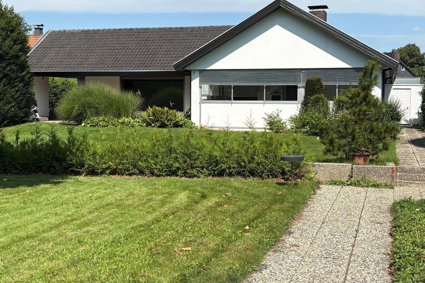 Ein außergewöhnlicher Architekten-Bungalow in privilegierter Zentrumslage von Lemgo., 32657 Lemgo