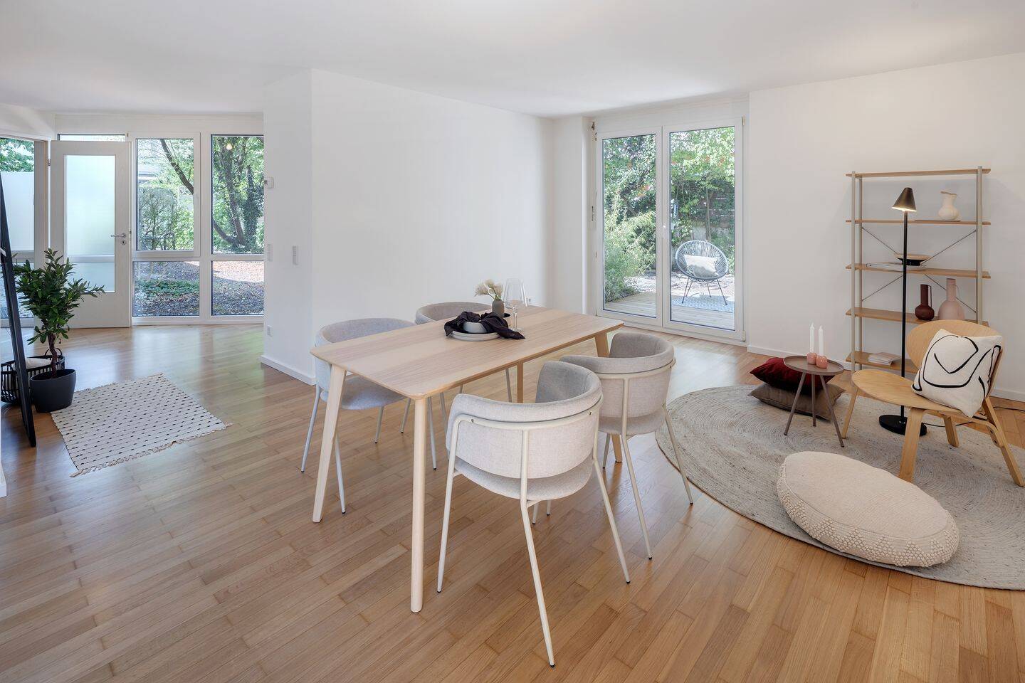 Laim: Attraktive, renovierte 2-Zimmer Wohnung mit 2 Terrassen, 80686 München (Laim Sendling-Westpark)