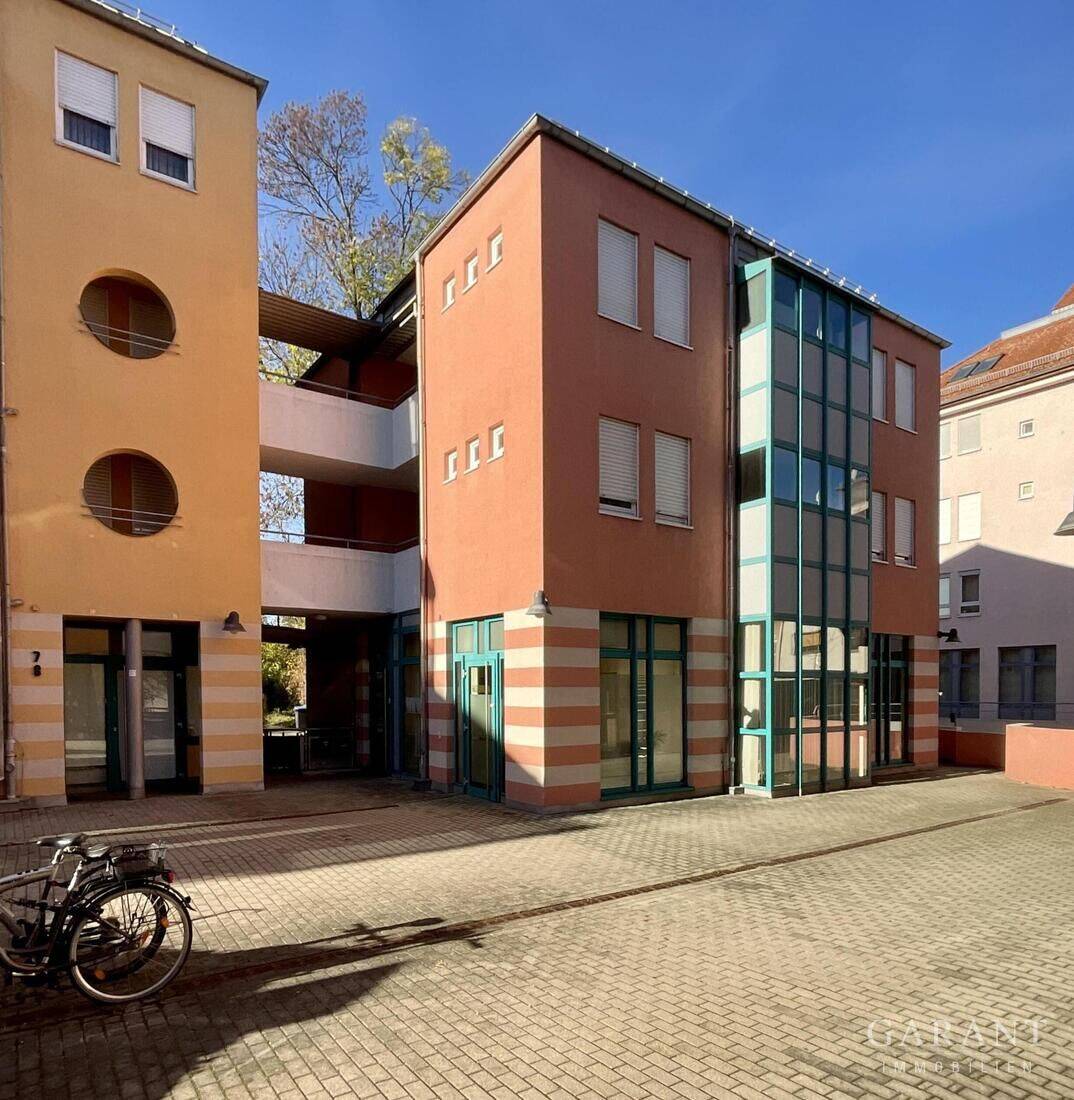 Flexible Büro- oder Praxiseinheit im Erdgeschoss mit Stellplatz in Wurzen, 4808 Wurzen