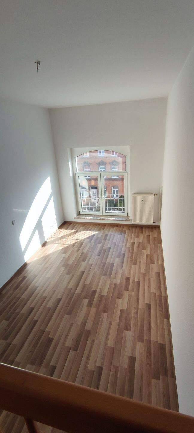 +++SCHICKE 2,5 R.-WHG.+BALKON+MODERNES BAD+GROSSE WOHNKÜCHE+++, 4509 Delitzsch