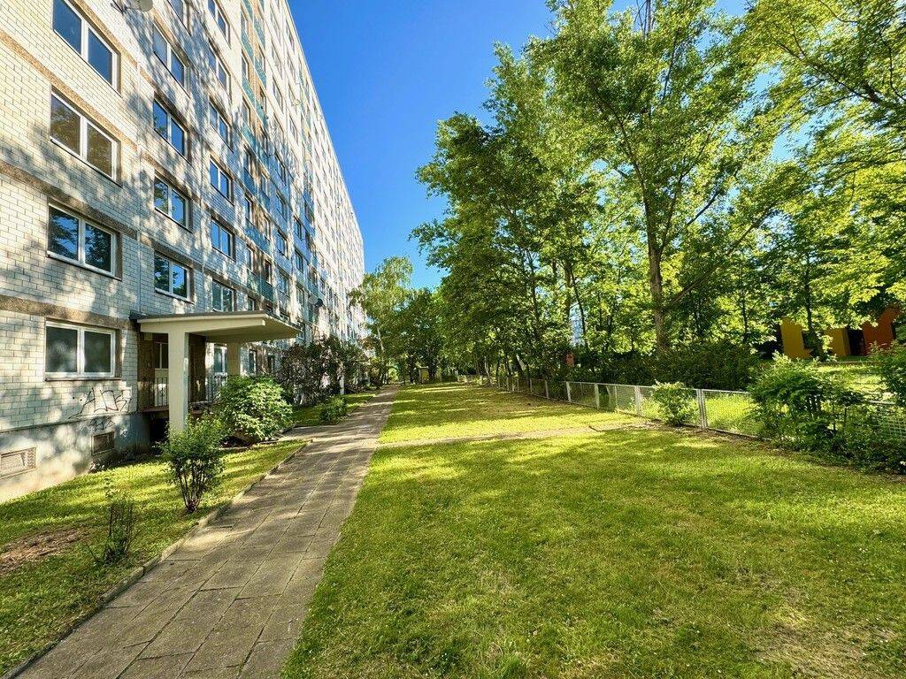3-Zi.-W. mit Badewanne – frisch saniert mit TOP Aussicht!, 6130 Halle (Saale) (Ammendorf-Beesen Damaschkestraße Dieselstraße Südstadt)