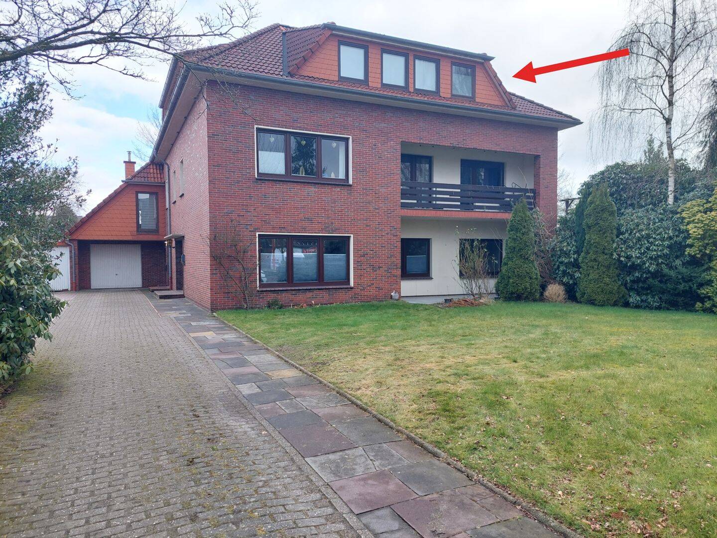 Zentrale große Dachgeschosswohnung in Bockhorn, 26345 Bockhorn