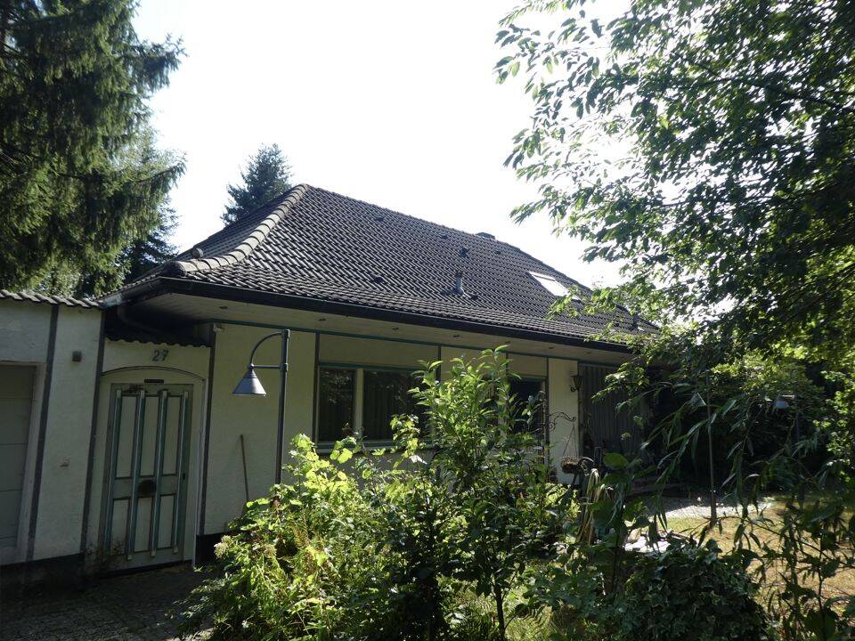 Außergewöhnliches Einfamilienhaus mit traumhaftem Garten und idyllischem Koi-Schwimmteich!, 63599 Biebergemünd