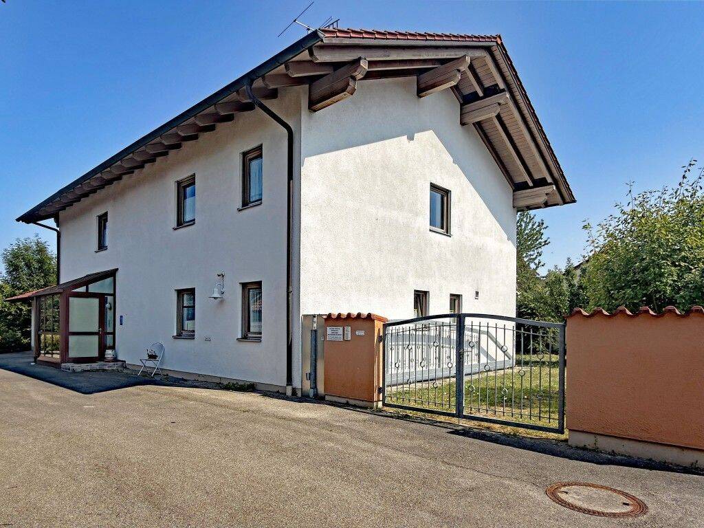 Großzügiges Haus in bester Wohnlage Neuöttings, 84524 Neuötting