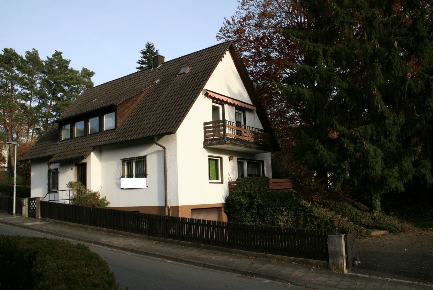 Sanierungsbedürftiges Zweifamilienhaus in schöner Wohnlage – ideal für Handwerker, 91301 Forchheim