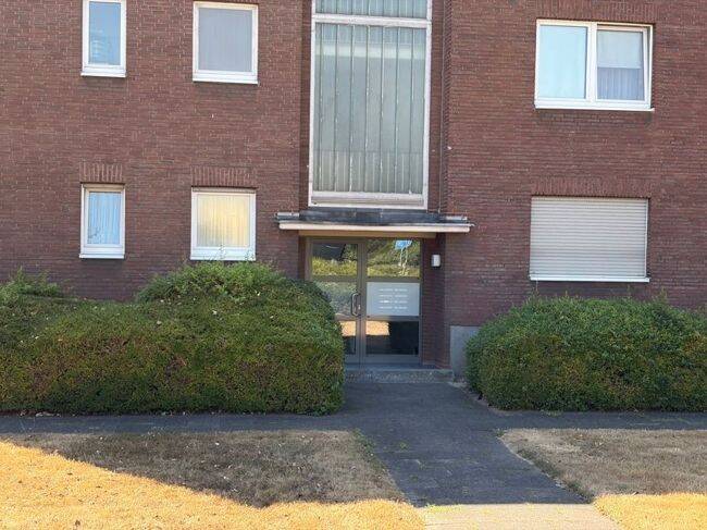„EINZIEHEN UND WOHLFÜHLEN“ Schöne 2,5 Zimmer-Wohnung mit Balkon in 47443 Moers, 47443 Moers
