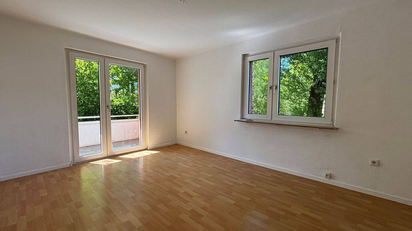 Helle 3,5-Zimmer-Wohnung mit Balkon und Stellplatz, 44575 Castrop-Rauxel