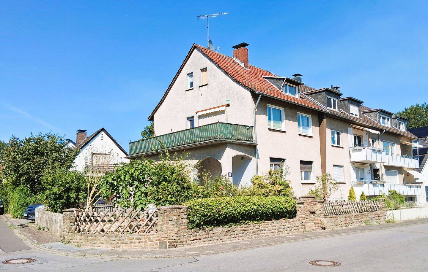 Einfamilienhaus mit Einliegerwohnung in ruhiger Lage., 42799 Leichlingen (Rhld.)